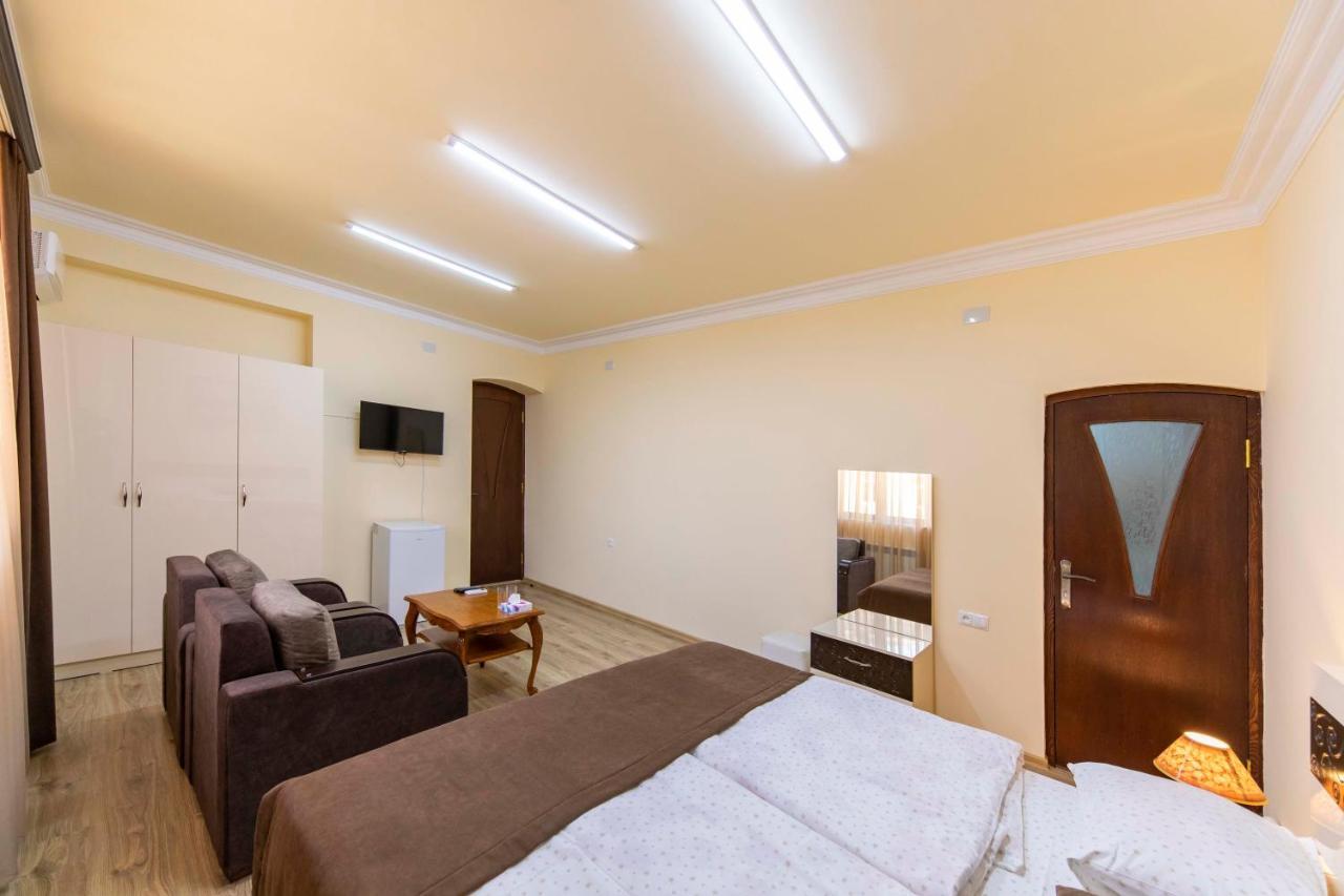 Tatev And Tours Hotel