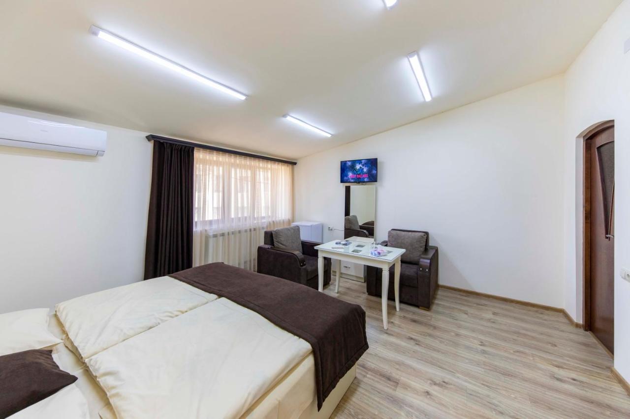 Hotel Tatev And Tours