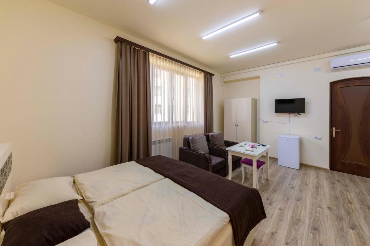 Tatev And Tours Hotel 2*