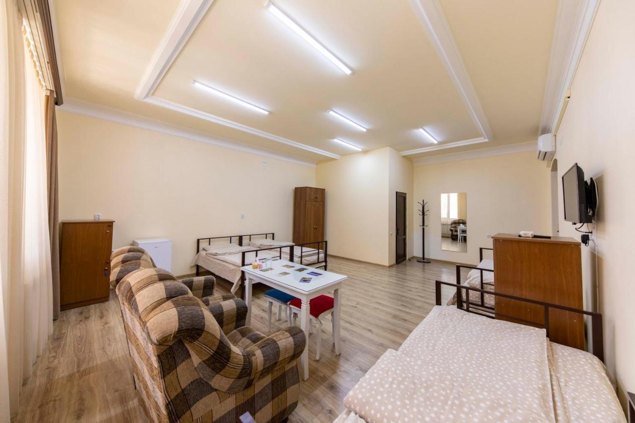 Tatev And Tours Hotel