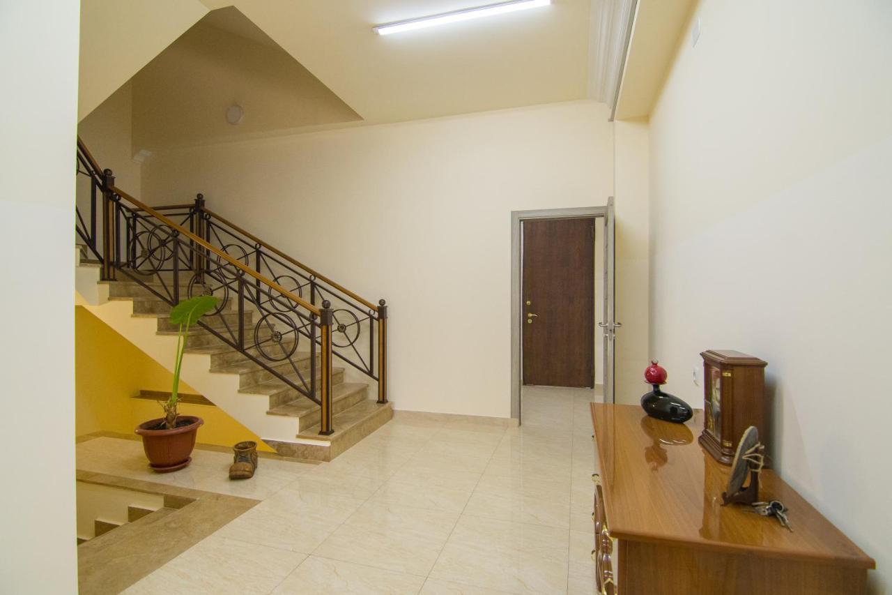 Hotel Tatev And Tours 2*
